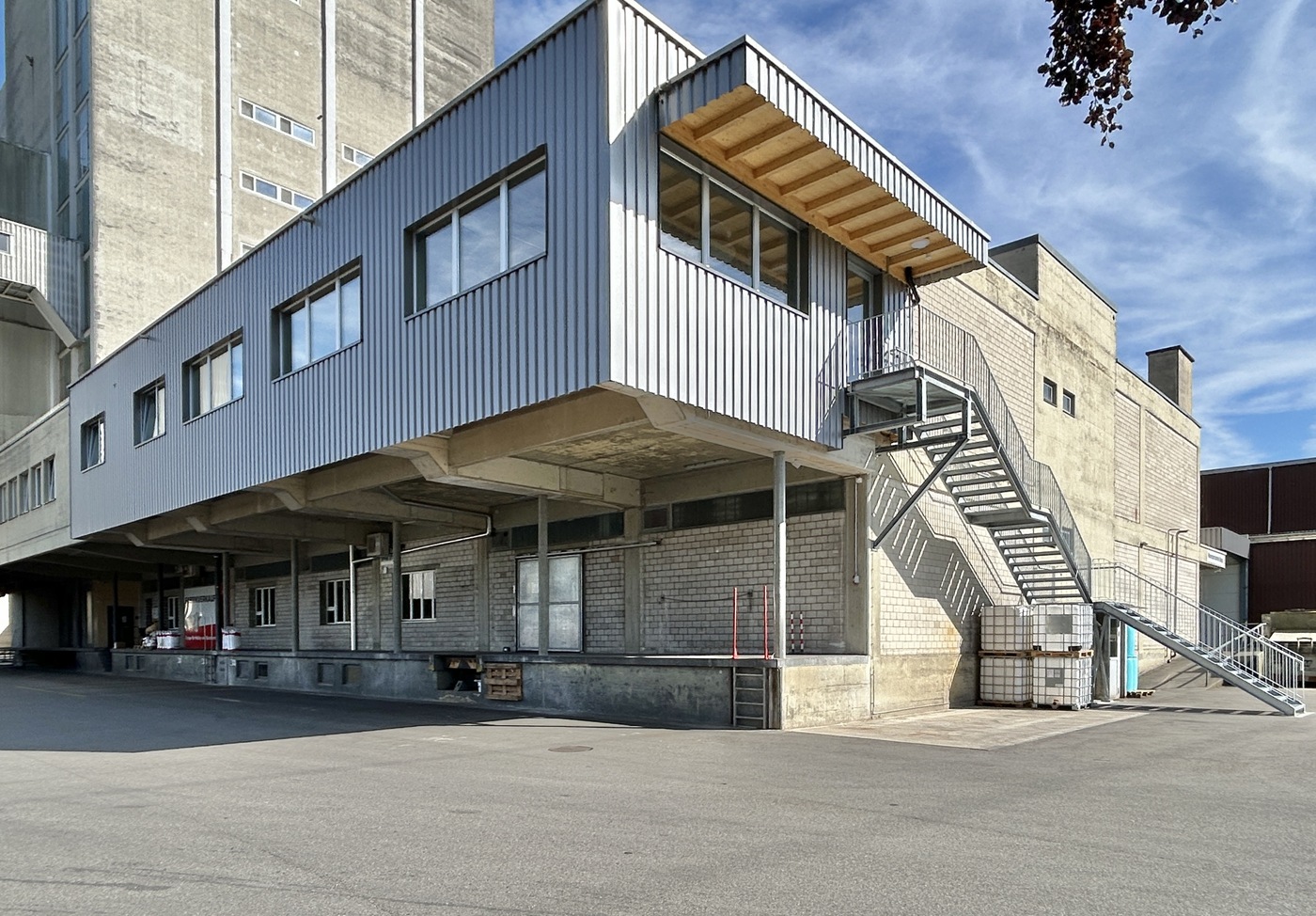 Erweiterung Sozialräume - Kunz Kunath AG, Burgdorf